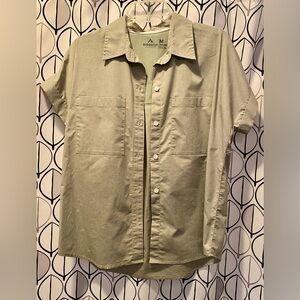 Ridgecut Short Sleeve Button-Up Shirt in Olive Green